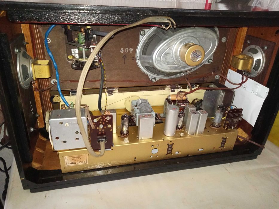 Radio pe lampi Grundig/reparat-restaurat