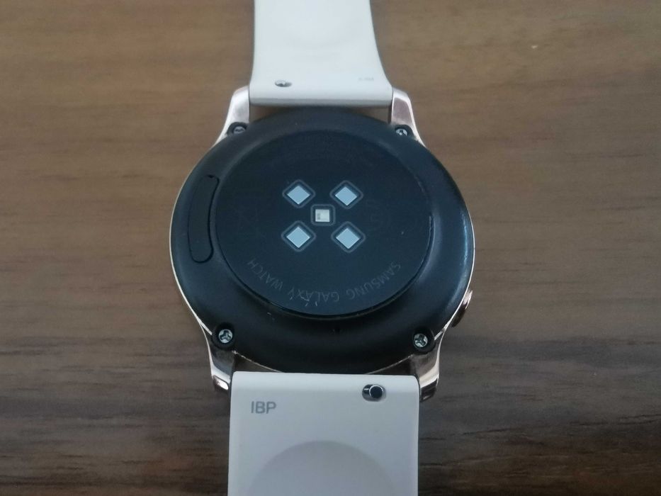 [ТОП] Samsung galaxy watch active 2 дамски + две метални каишки бонус