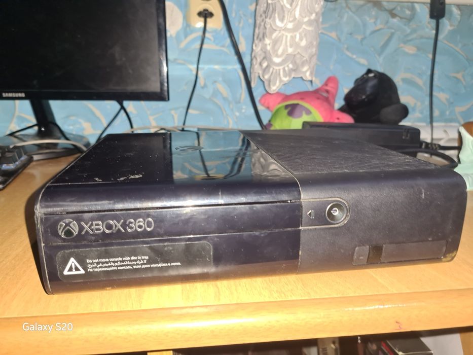 Продам xbox 360e corona