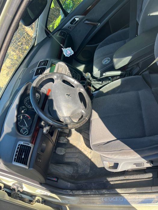 Dezmembrez Peugeot 407 2.0 hdi 1.6hdi