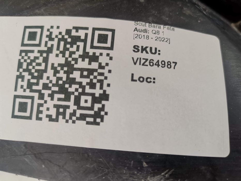 Ауди Q8 / Audi Q8 Original предпазен щит за предна броня в добро състо