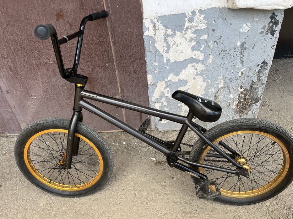 Продам BMX