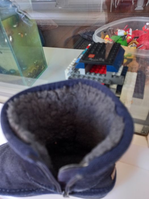 Продам детские угги