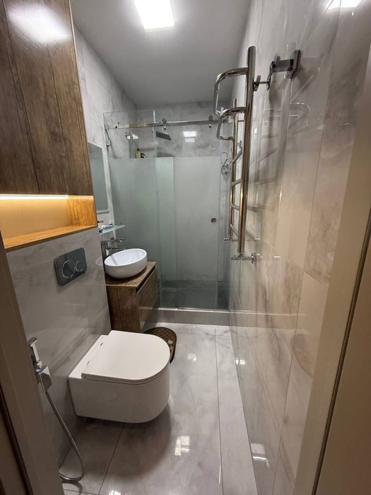 Продается 5-ти ком. кваотира, 113м2. Новостройка. Мирабадский р-н.