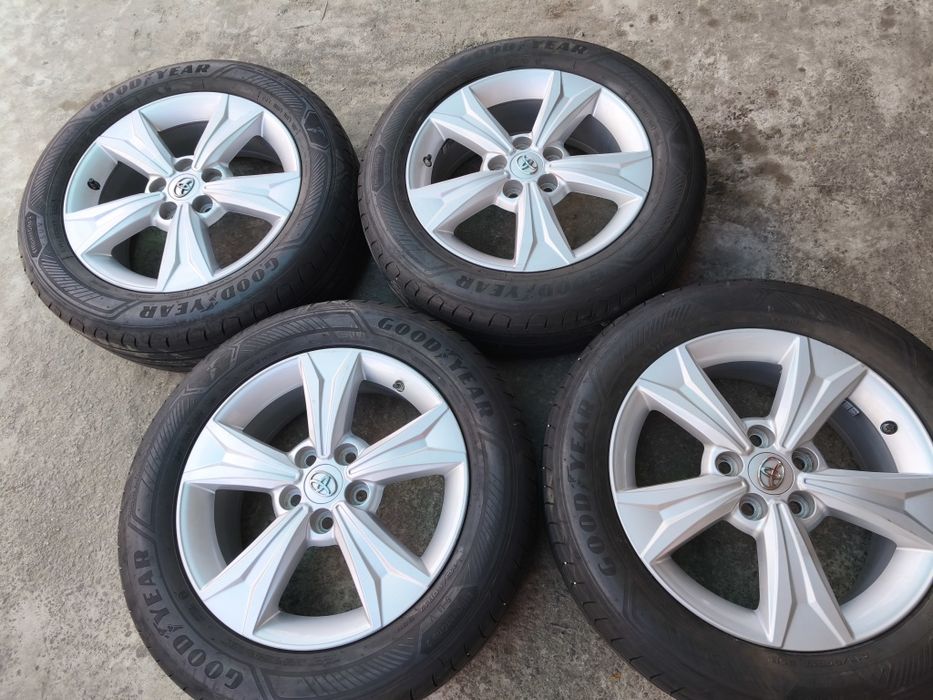 17" оригинални алуминиеви джанти за Toyota Chr.