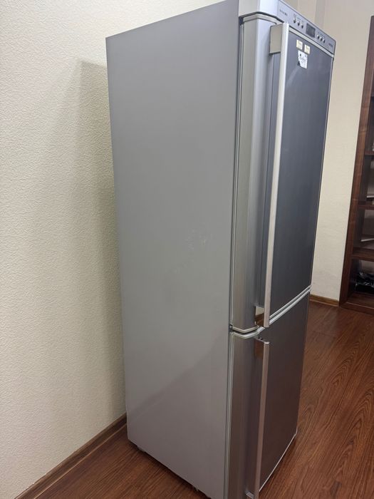 Продам холодильник samsung