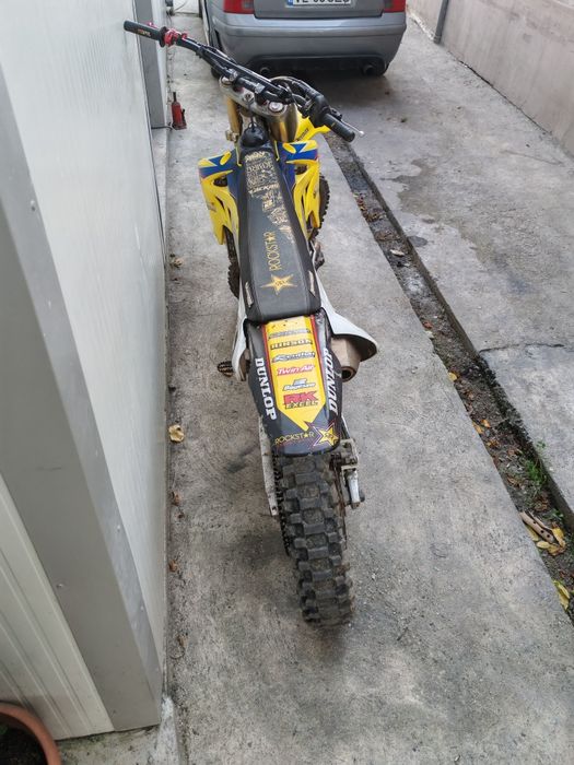 Vând Cross Suzuki Rm-z 250 cu acte pentru inmatriculare!