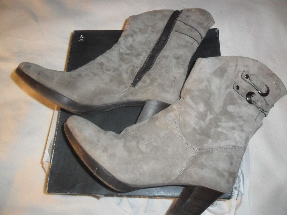 Боти от естествен велур р-р 40