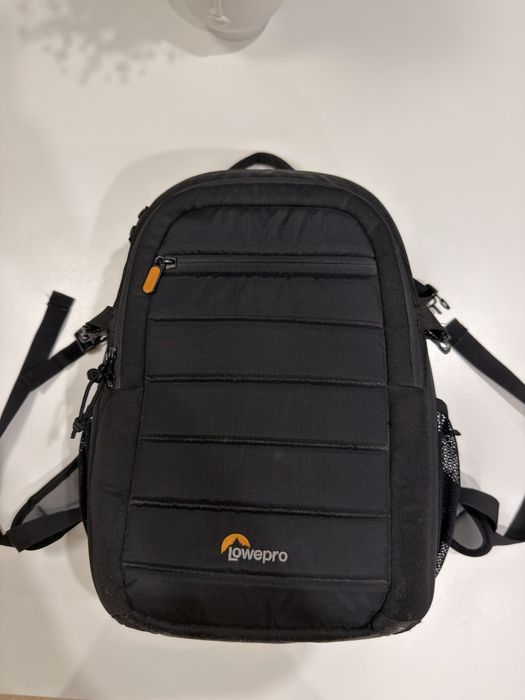 Canon EOS 70D kit + 18-55 STM + 50mm + blitz Yongnuo + rucsac Lowepro