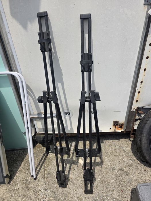 Vand 3 suporti biciclete Thule