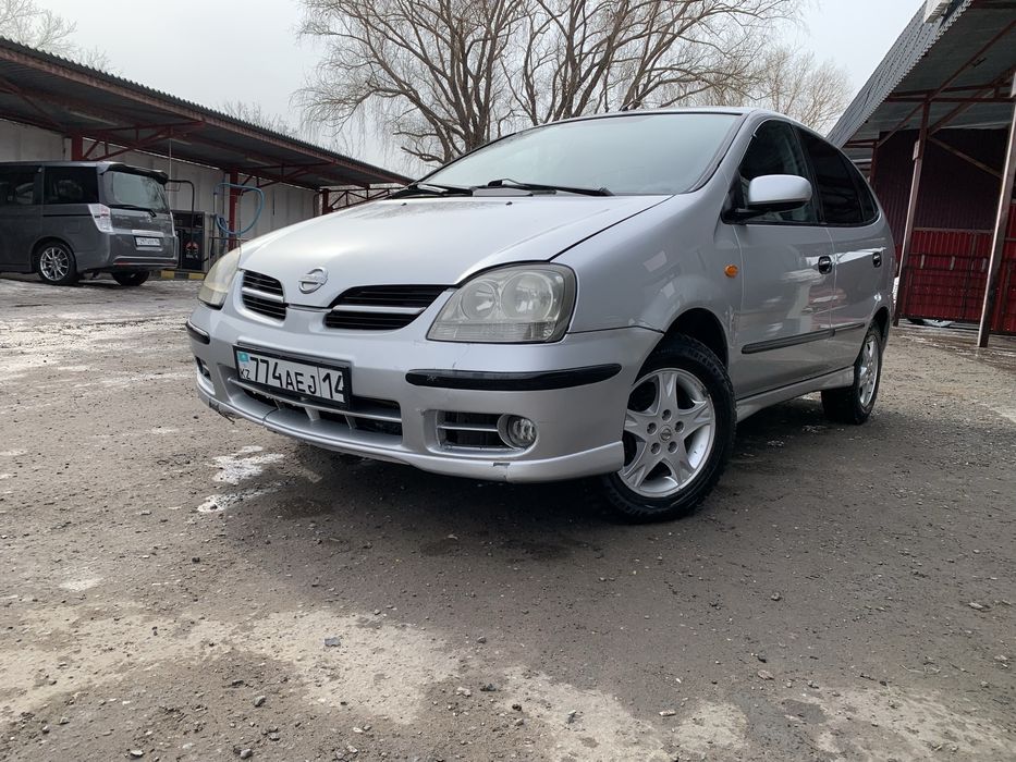 Продам Nissan Almera Tino