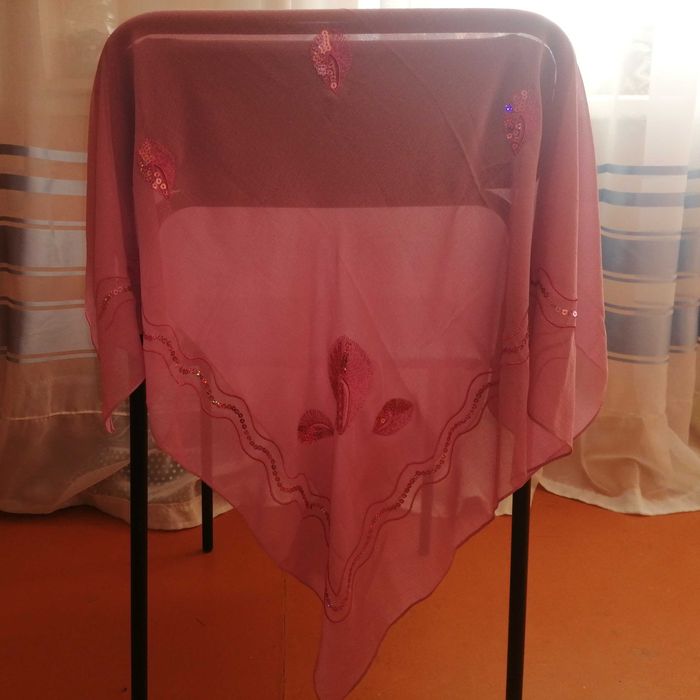 Платки!  Платки.