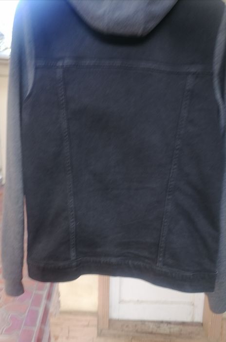 Джинсовая куртка