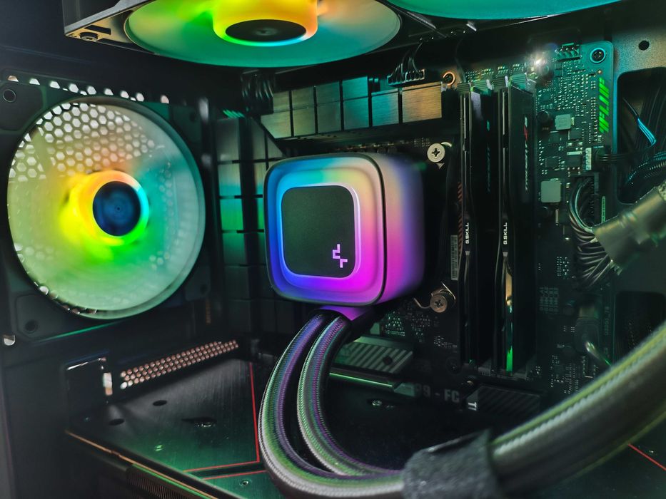 Gaming PC с Intel i5-13600KF/ 32GB DDR5/ RX 6800 XT 16GB/ 500GB/ 750W