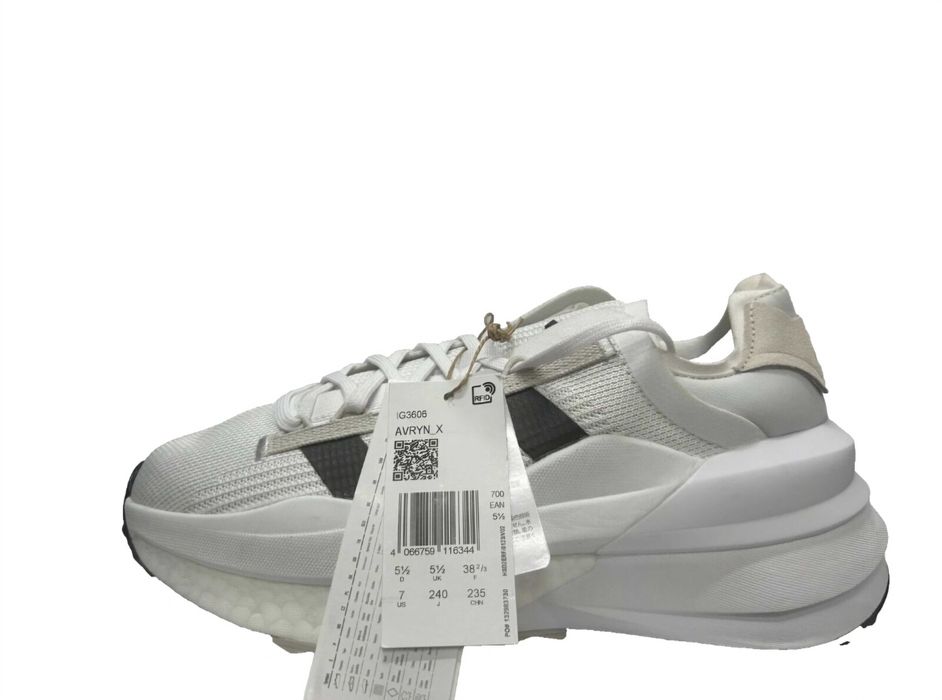 Аdidas AVRYN номер 39 1/3