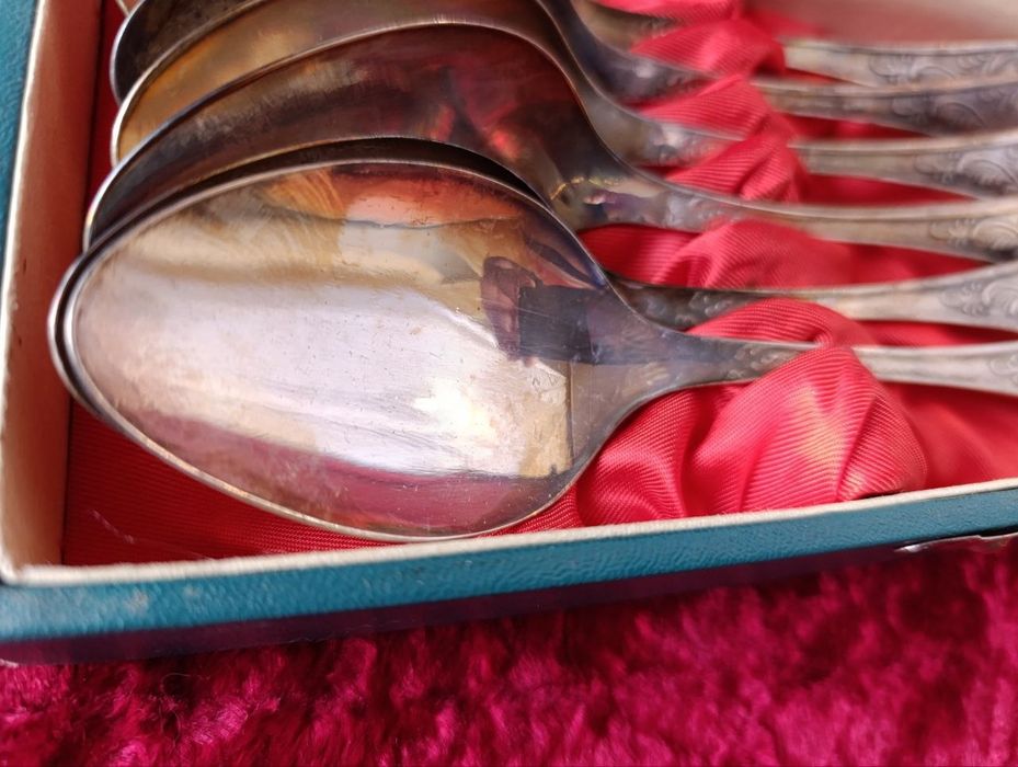 Вилки , ложки мельхиор НОВЫЕ , ножи  СССР