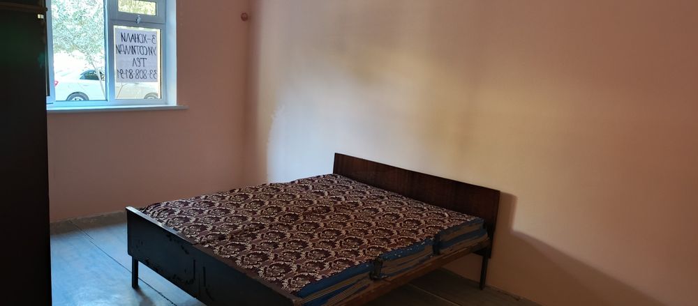 Продается своя квартира 3 комнатная на первом этаже