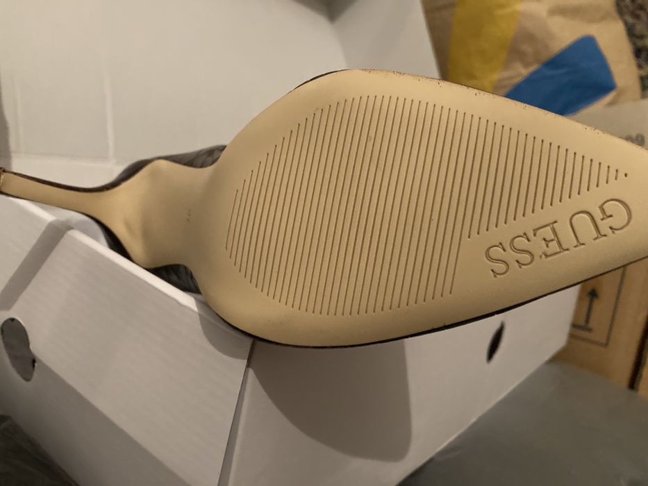 Ботуши GUESS(кафяви)