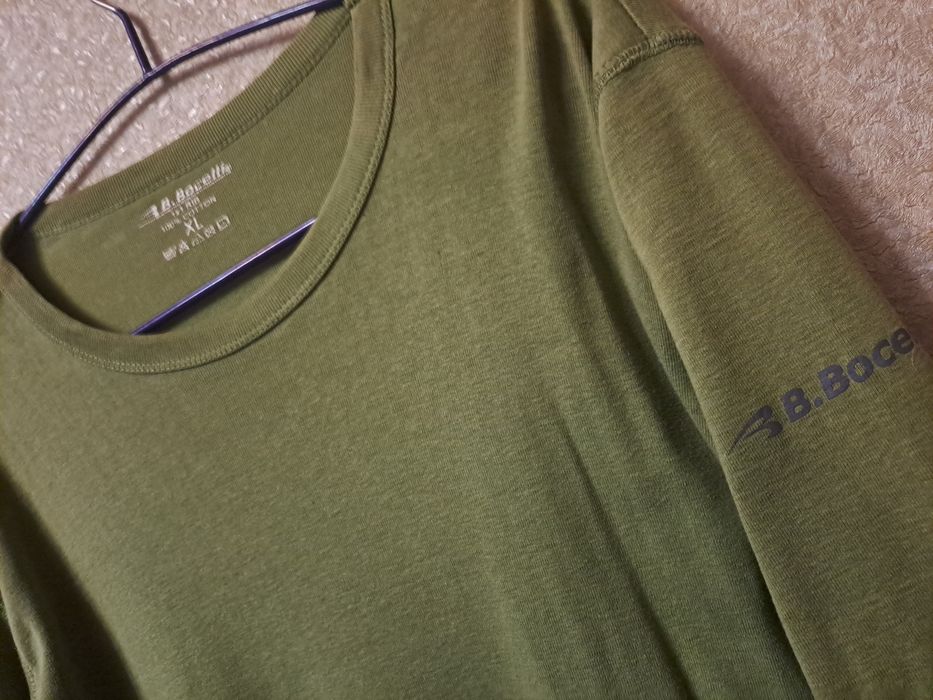 Оливковая футболка Bocelli