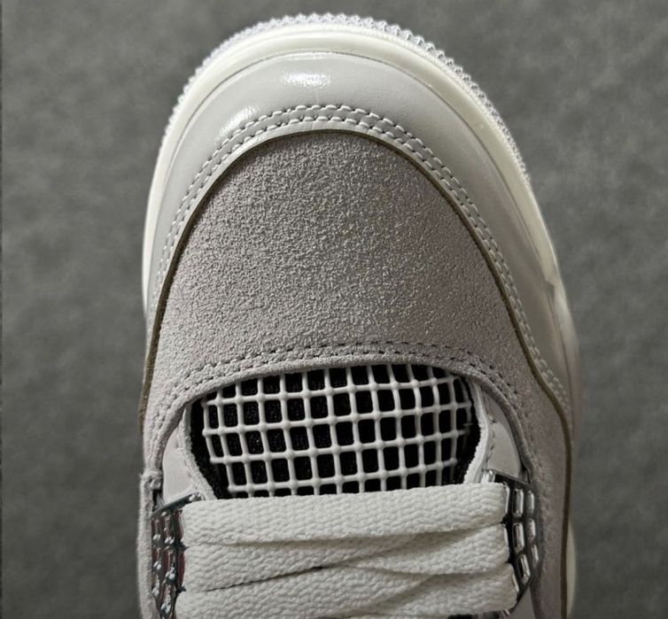 Nike Air Jordan 4 "Frozen Moments
