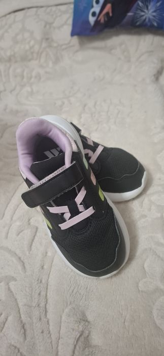 Adidași adidas fete