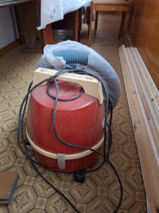 Пылесос LG в хорошем состоянии