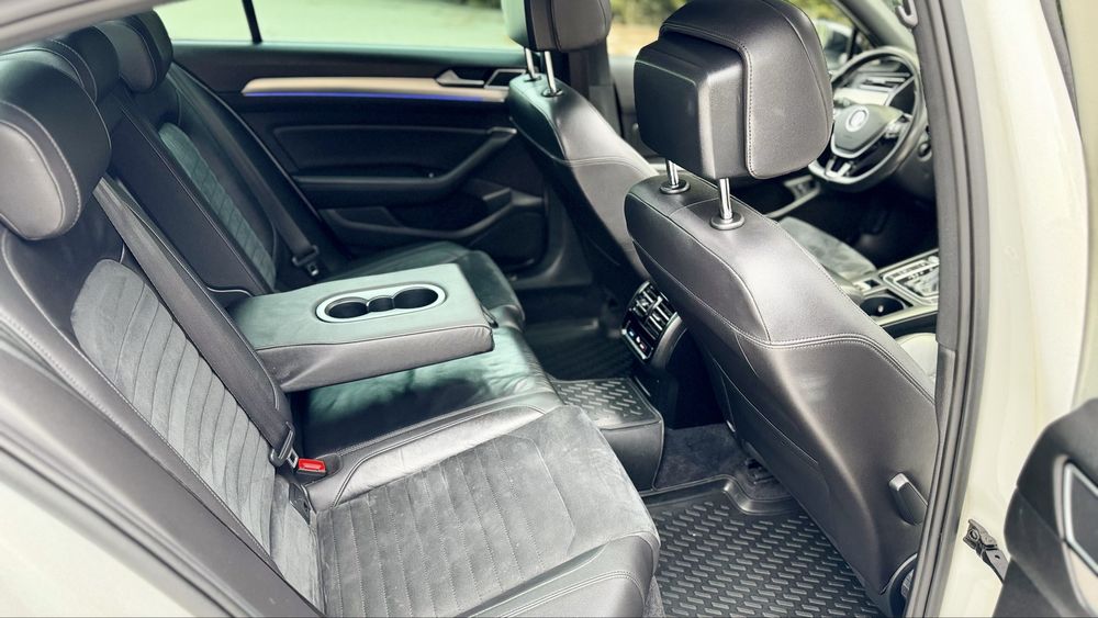 Volkswagen Passat//B8//GTE//AN 2016//Plug-in Hybrid PANORAMIC