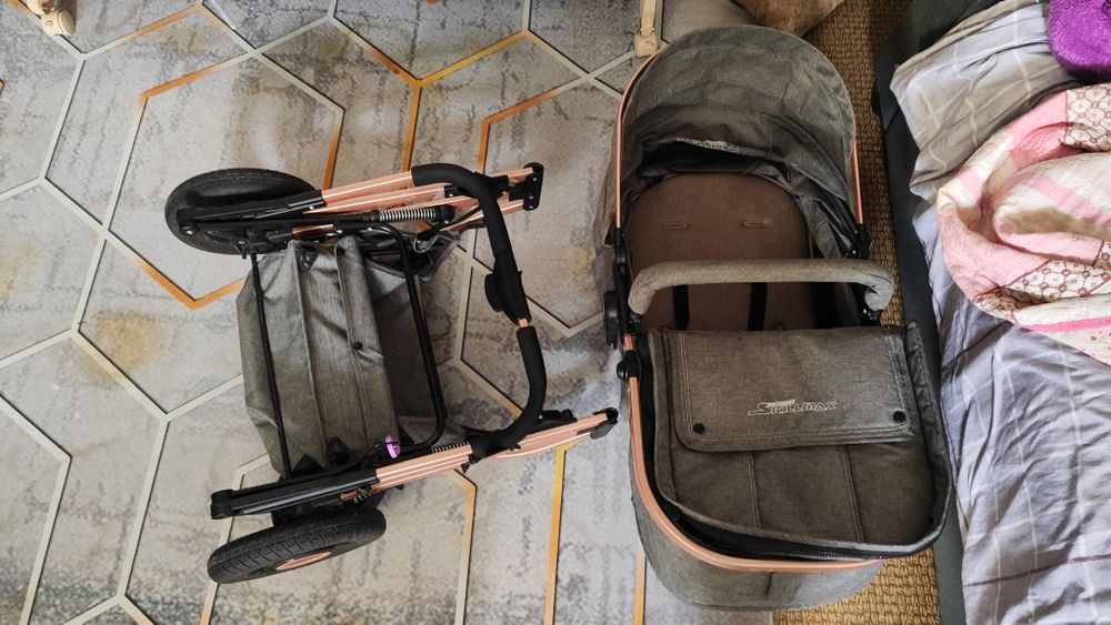 Срочно продам коляску