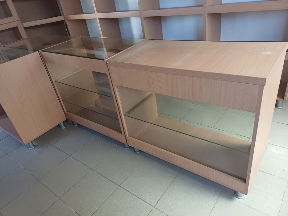 Mobilier pentru magazin