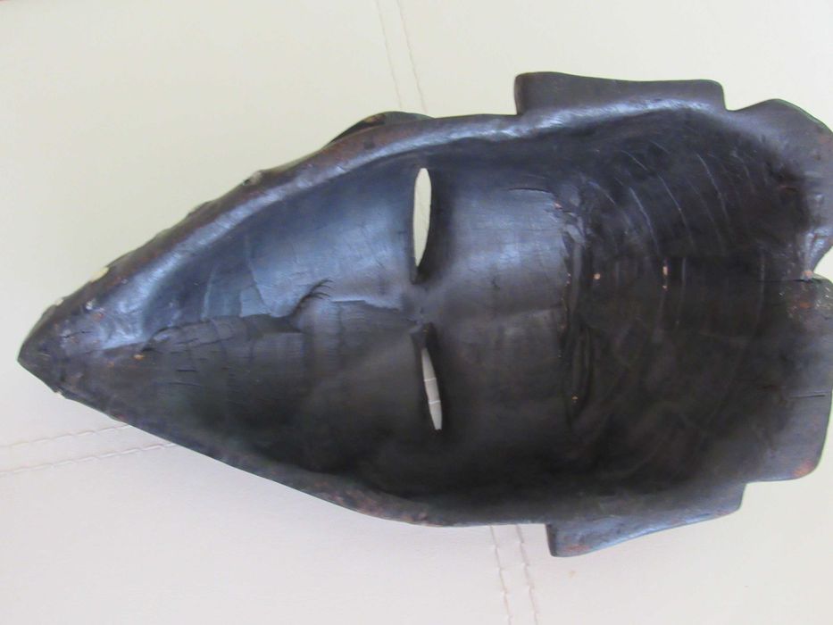 Африканска маска с медни инкрустации-голяма