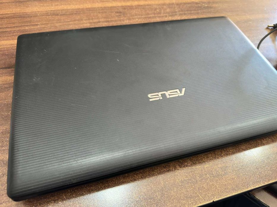 Лаптоп Asus 17", Intel Pentium 2020M, 8gb Ram