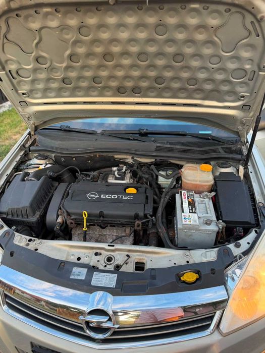 Auto Opel astra h