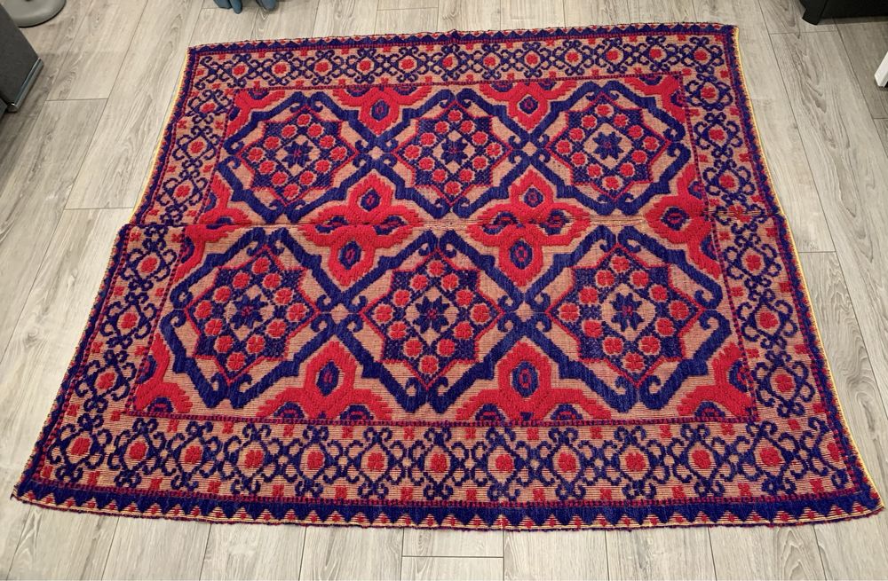 Macat din lana tesut manual la razboi