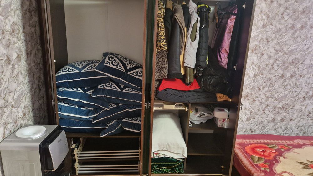 Продам Спальная гарнитура комплект