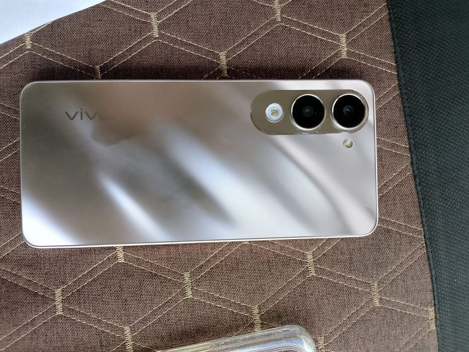 Продам vivo y04 256gb