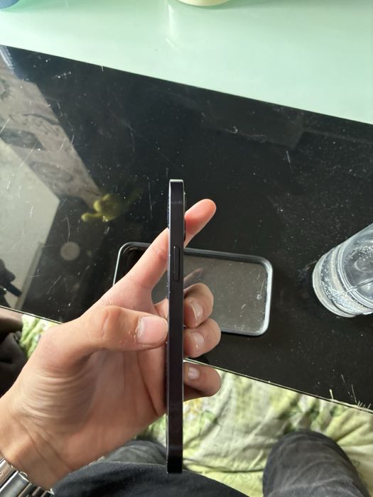 Iphone 12 deep blue