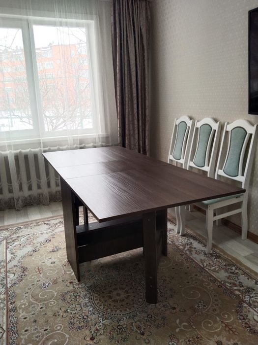 Продам стол в хорошем состоянии