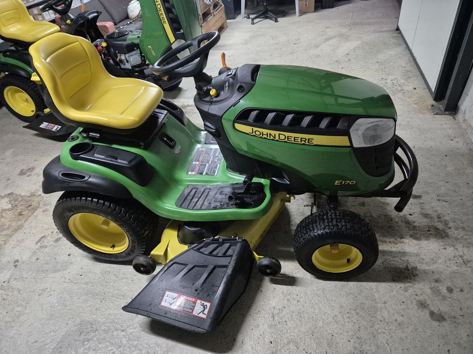 Tractoras gazon John Deere 25 CP import USA