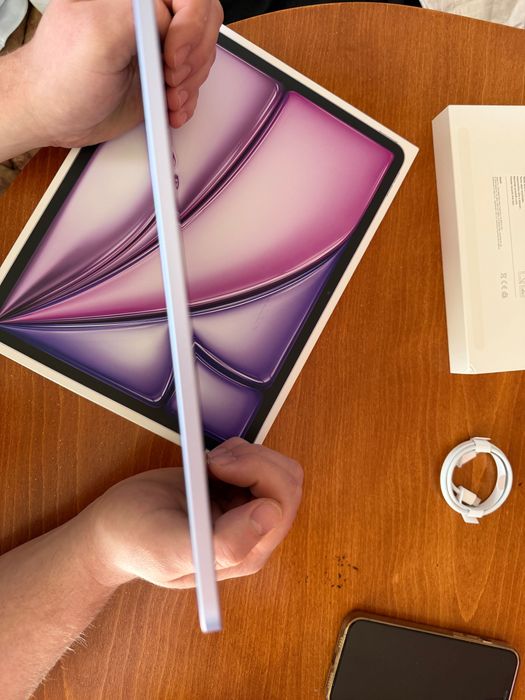 iPad Air 13 m3 като нов