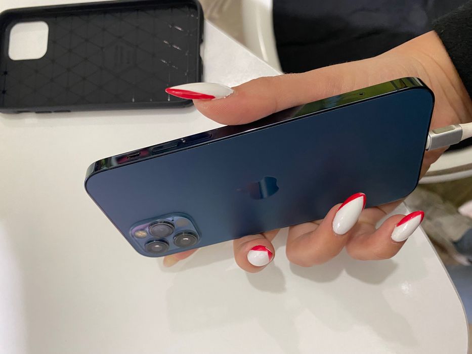iPhone 12pro в отлично състояние