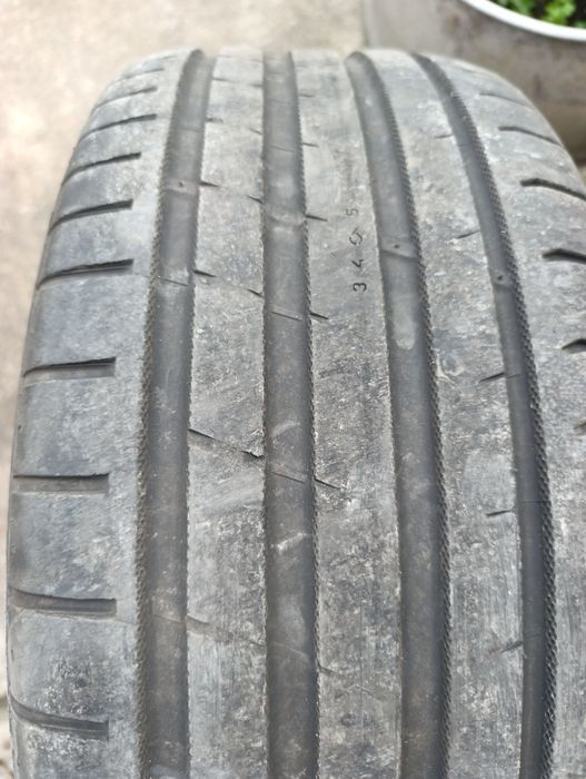 235/45/17 Nokian