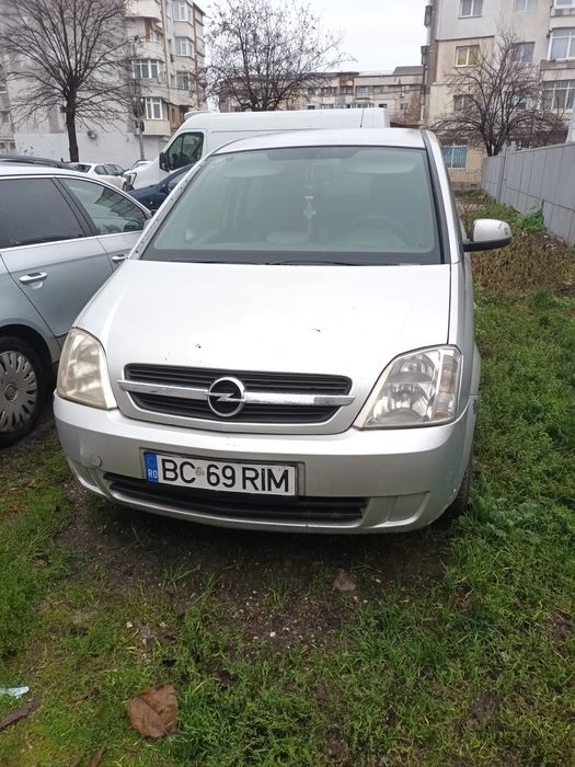 Vând Opel Meriva