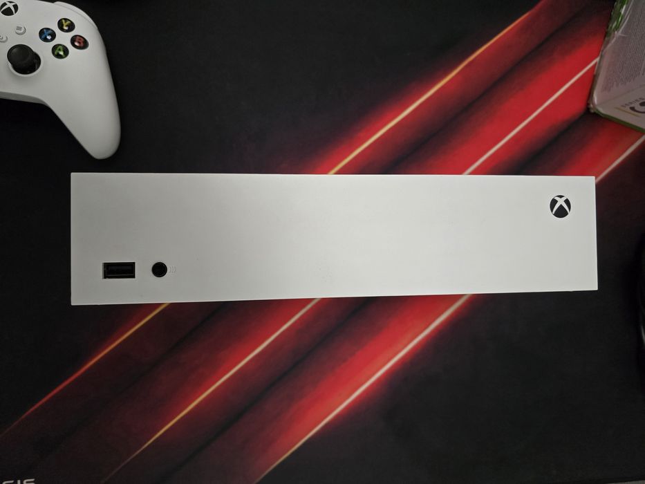 Xbox Series S, отлично състояние