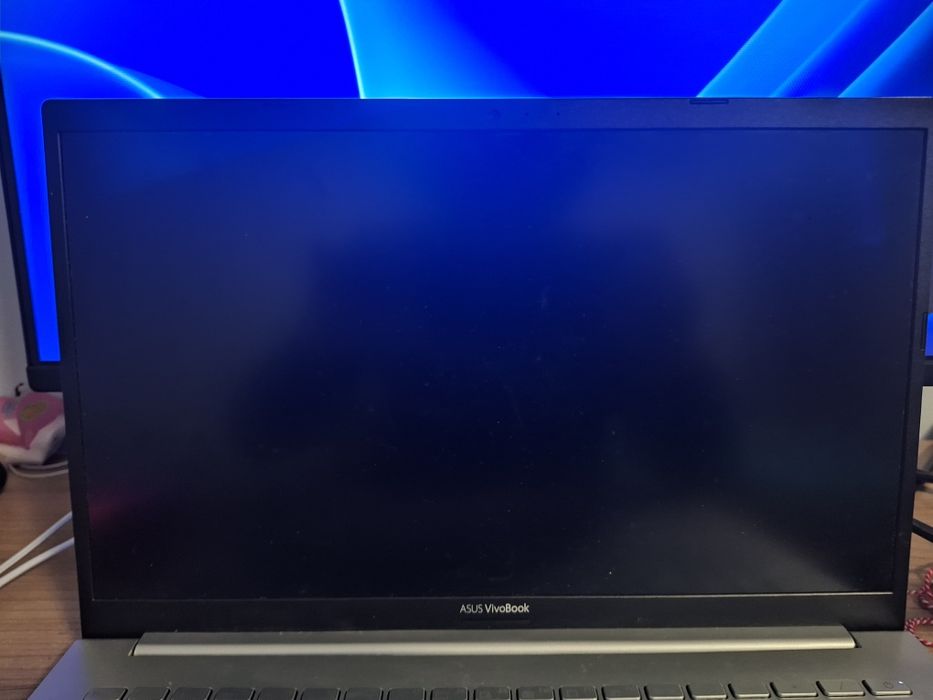 Лаптоп Asus Vivobook 15