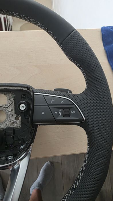 Volan audi q7 q8 q5 q3 aq7 sq5 padele tesit nou