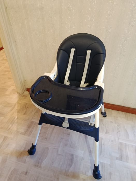 Продам стульчик кроватку и коляску