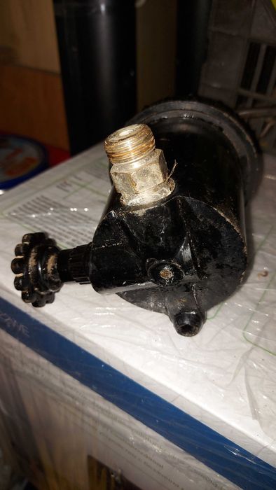 Ретро бойлер. Първият нагревател за течаща вода.