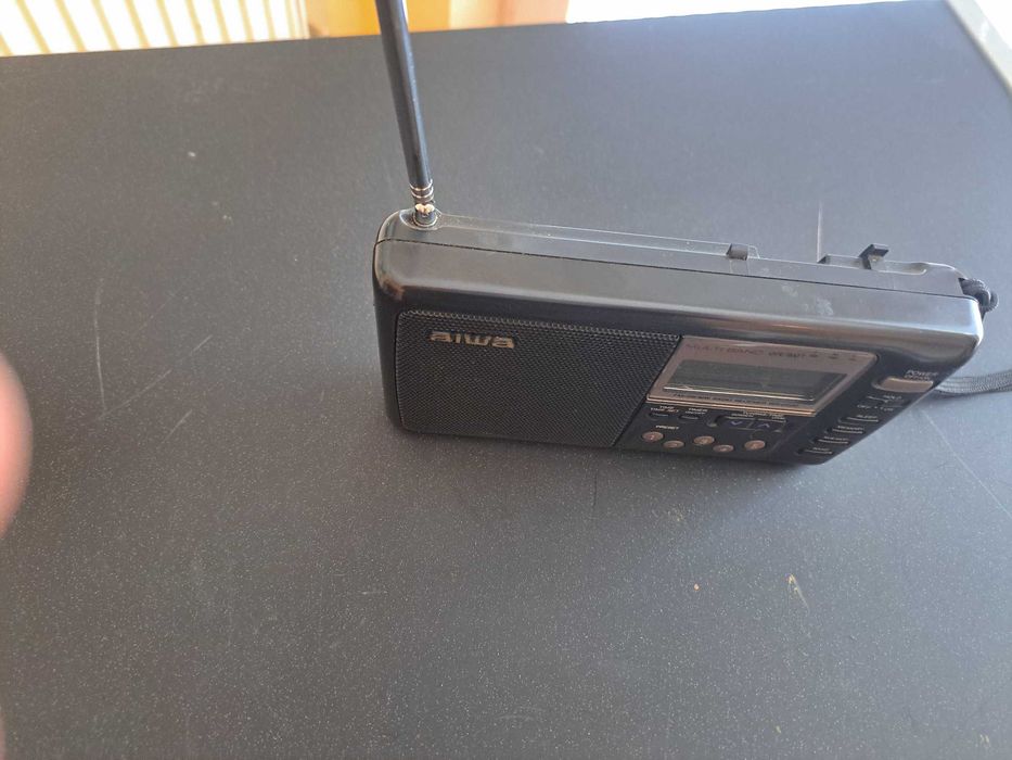 Дигитално японско радио AIWA с кожен калъф