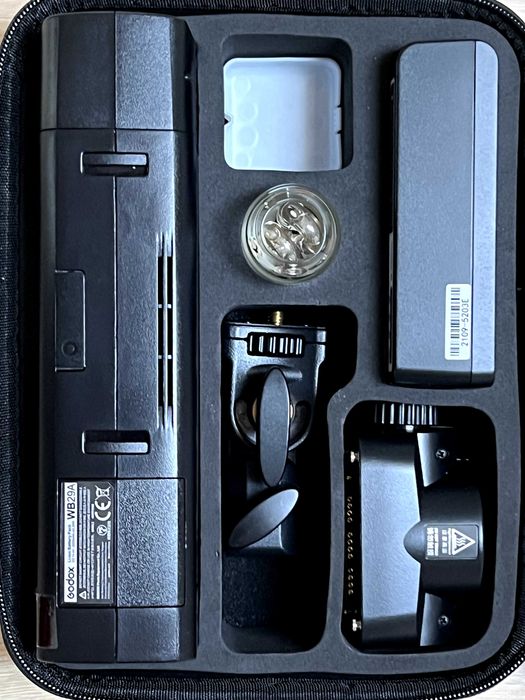 Blit Portabil Godox AD200 Pro