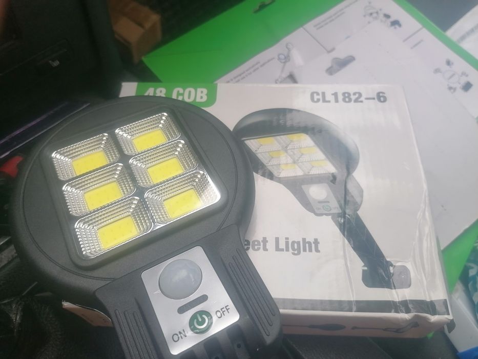 Lampa Solara cu senzor prezenta. montaj fara fire. 1buc 25 Ron ge